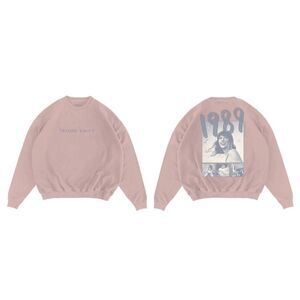 Taylor Swift 1989 Long Sleeve Pink Crewneck Pullover Graphic Sweatshirt. XS.
